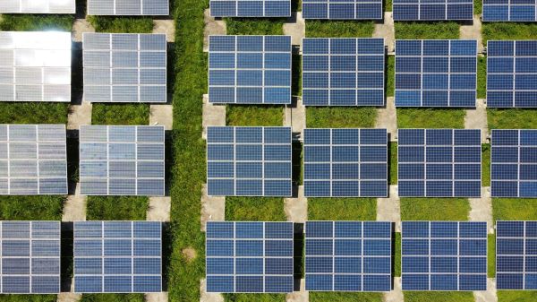 Top conseils pour sélectionner un panneau solaire et réduire vos coûts